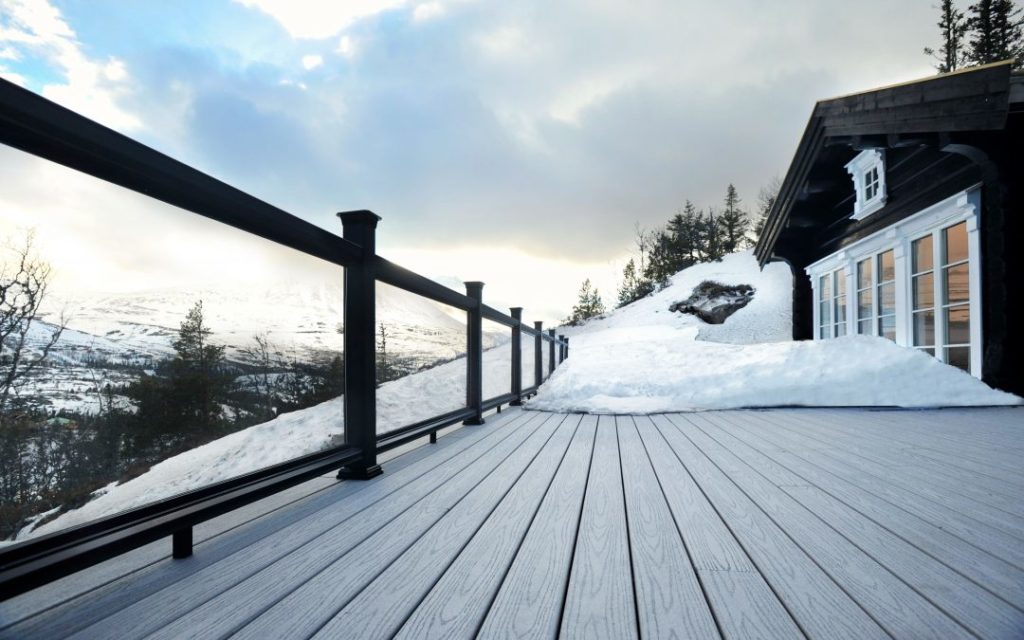 Making the Most of a Composite Deck in the Winter Months